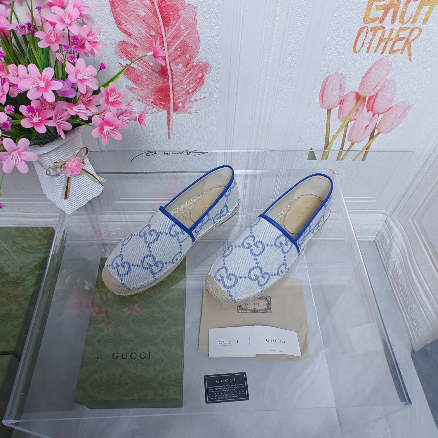 💕💕Factory direct selling price p360💕💕 2025 new color early spring Gucci 🗽🗽Gucci classic logo logo canvas fisherman shoes, espadrille shoes are made of double G imported fabric. The color of the brand's double G flocked letters cross-woven pattern will be reinterpreted every season, and the charm of the collection elements will be interpreted through more fresh and eye-catching materials and designs. Women's size: 35-41 (34, 42 can be customized, non-refundable and non-exchangeable)